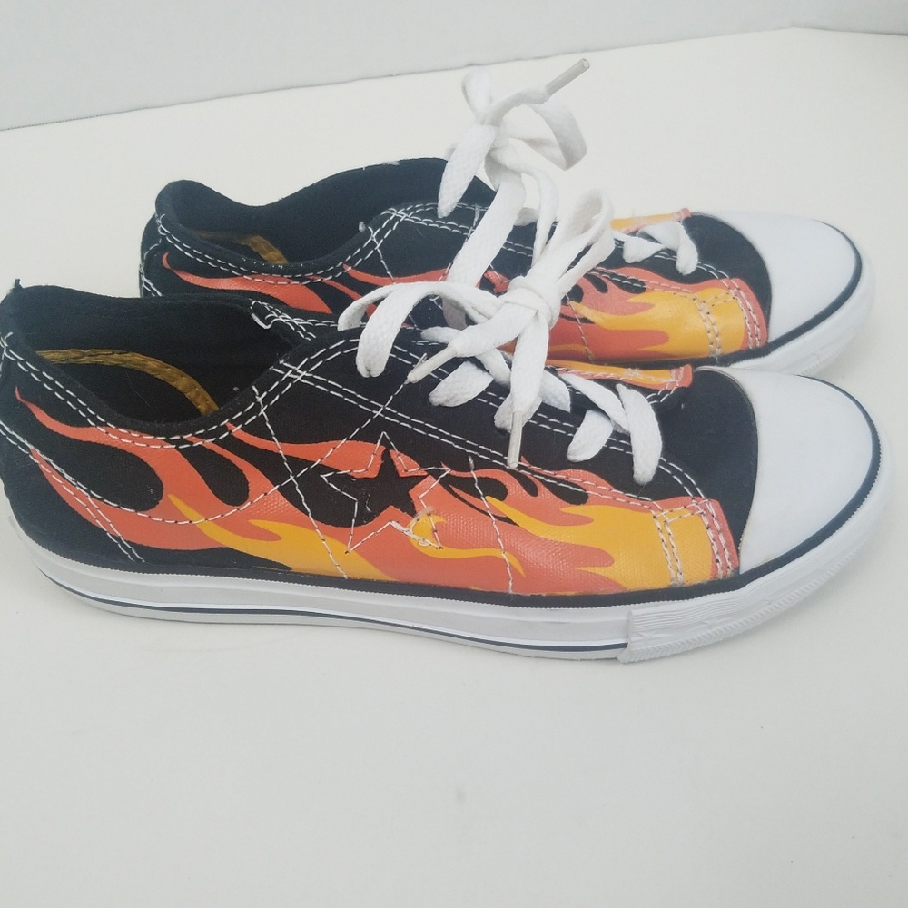 Converse One Star Shoes Sz3 Kids Flames